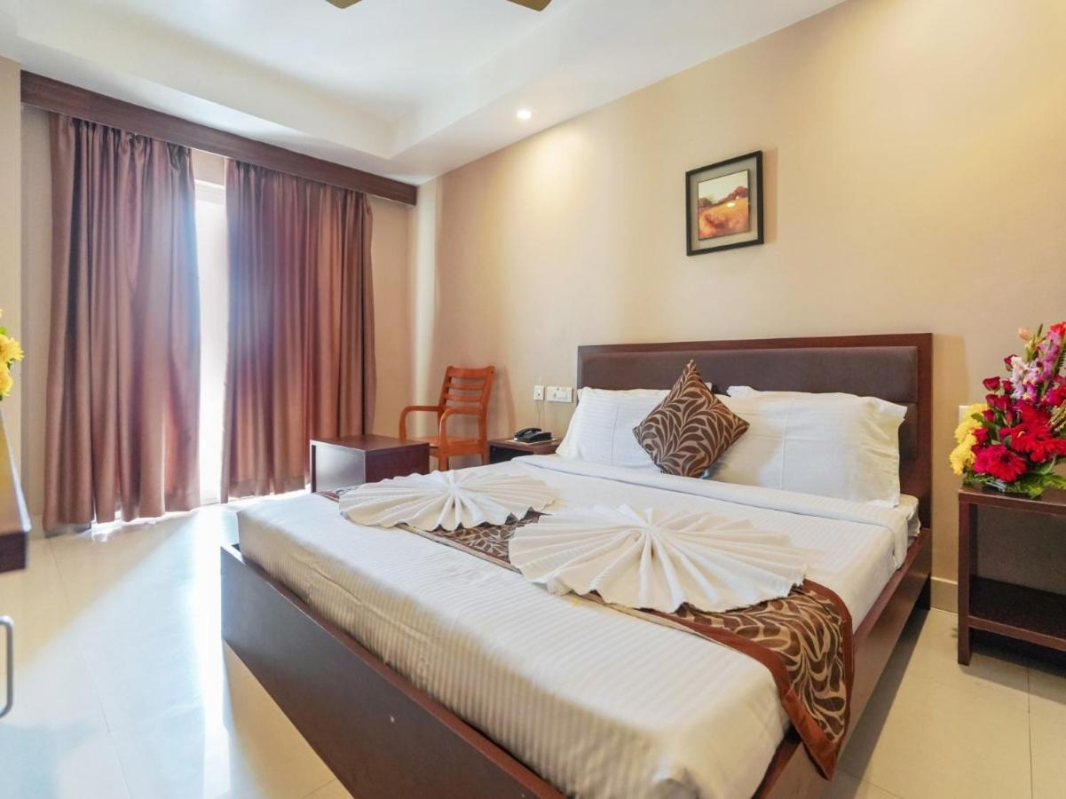 Hotel Shreehari Grand Puri Exterior photo