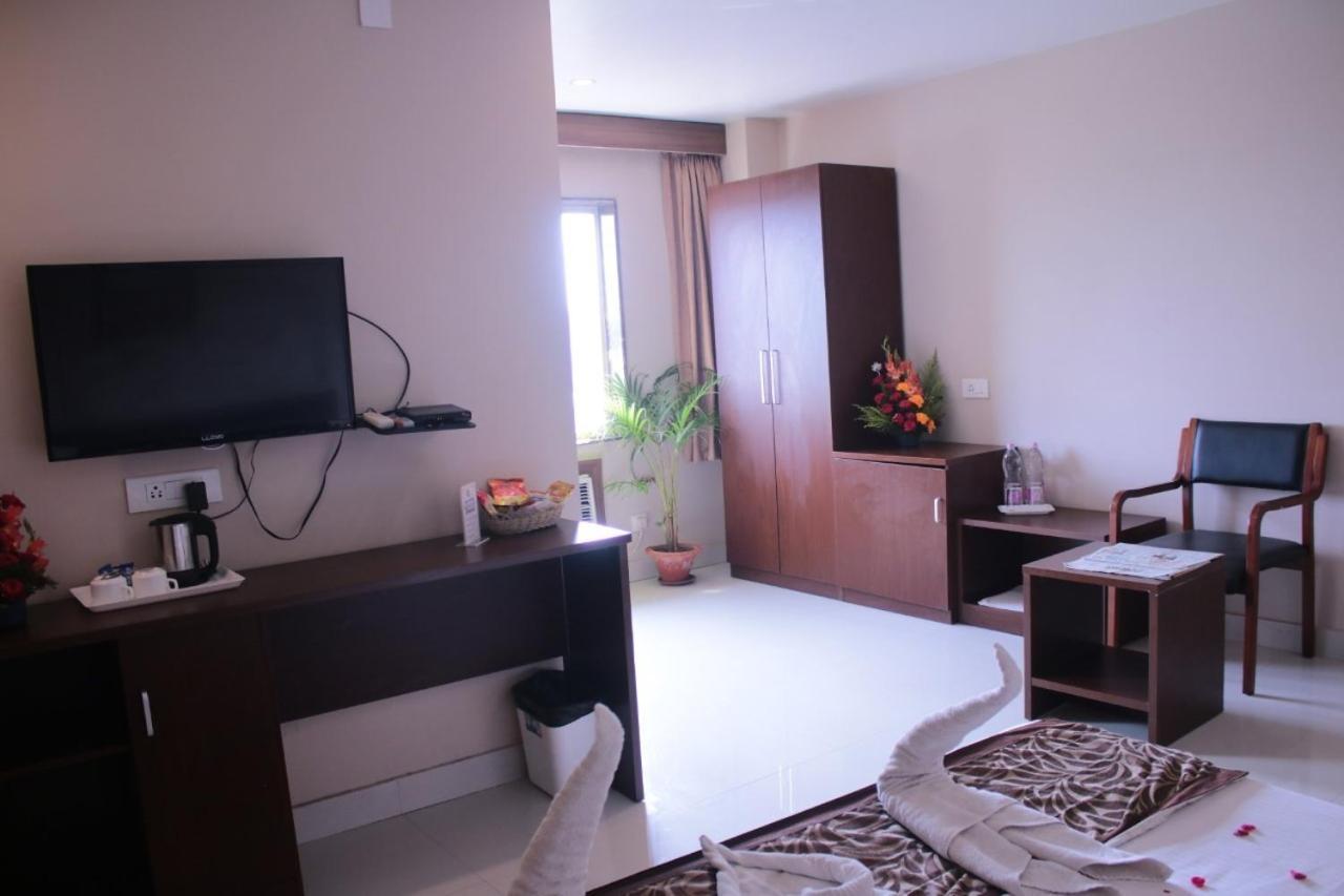 Hotel Shreehari Grand Puri Exterior photo