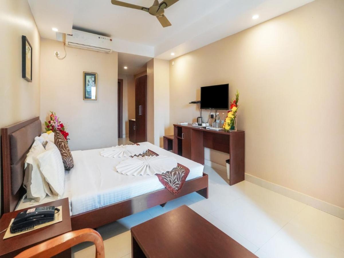 Hotel Shreehari Grand Puri Exterior photo