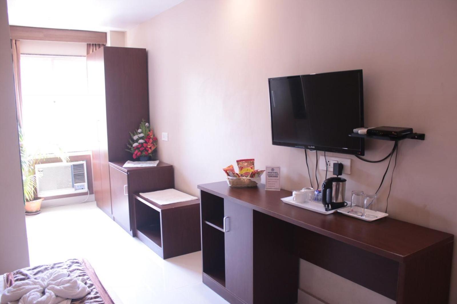 Hotel Shreehari Grand Puri Exterior photo
